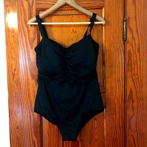 D-Cup Chlorine Resistant Tummy Control Sweetheart One Piece Swimsuit